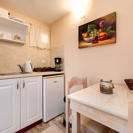 Aparthotel Aegeon 2*